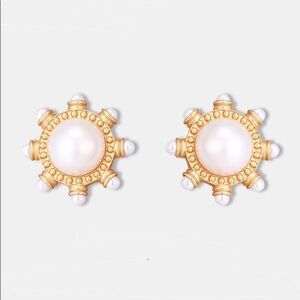 Vintage Round Pearl Clips with Studs